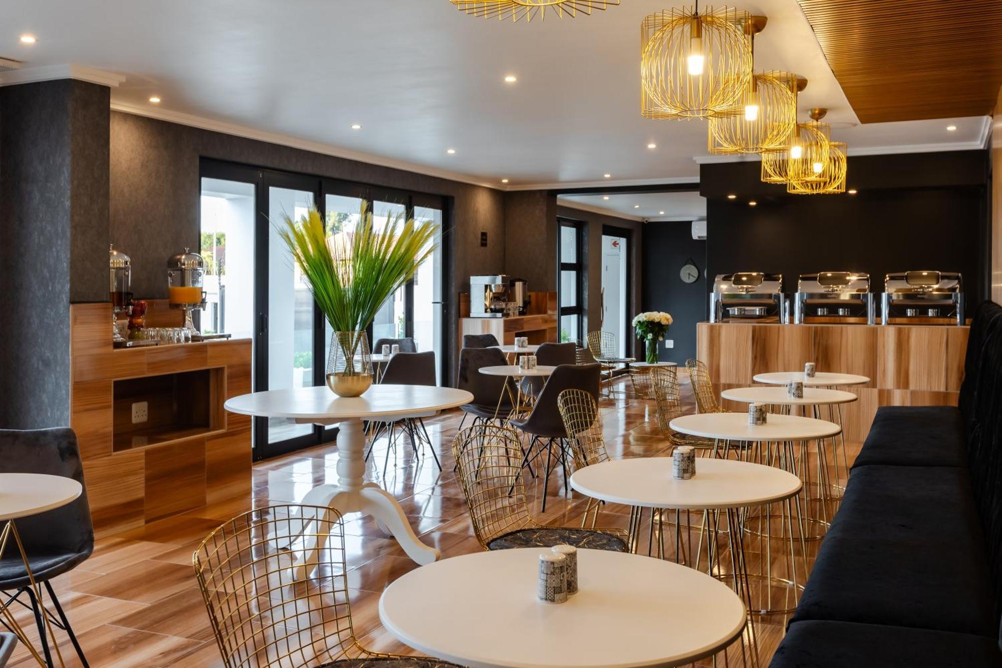 Bedfordview Hotel & Apartments Йоханнесбург Экстерьер фото