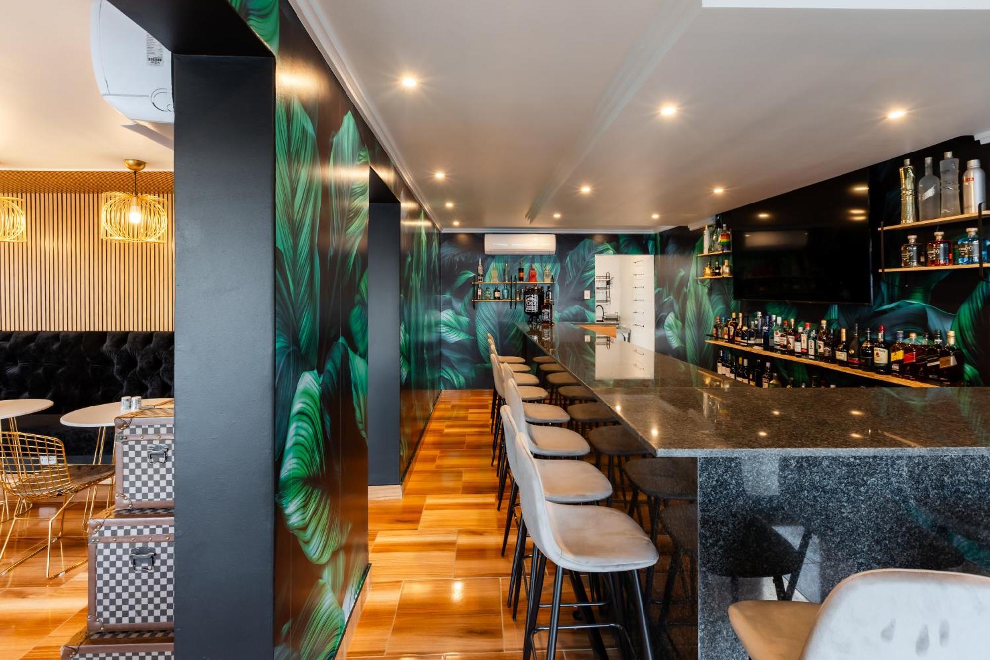 Bedfordview Hotel & Apartments Йоханнесбург Экстерьер фото